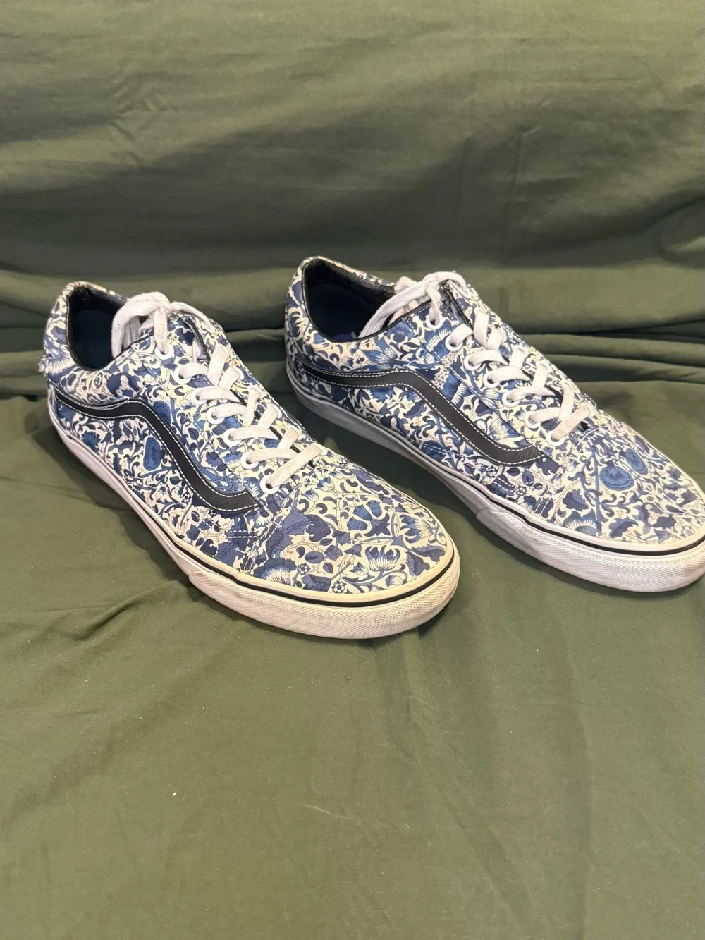 Vans low top